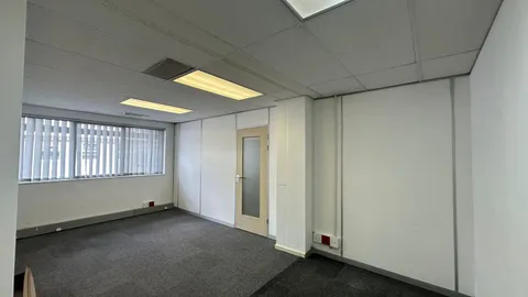 WhatsApp Image 2025-09-19 at 13.16.07.